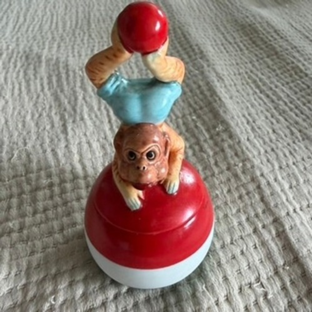 Occupied Japan Monkey Circus Ball Salt Pepper Shaker Red Blue Vintage Ceramic
